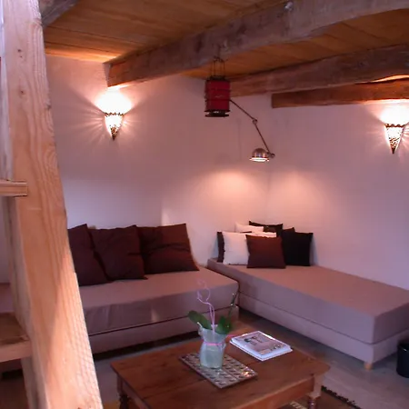 La Maison De Louna فندق مبيت وإفطار Salles-Courbatiès